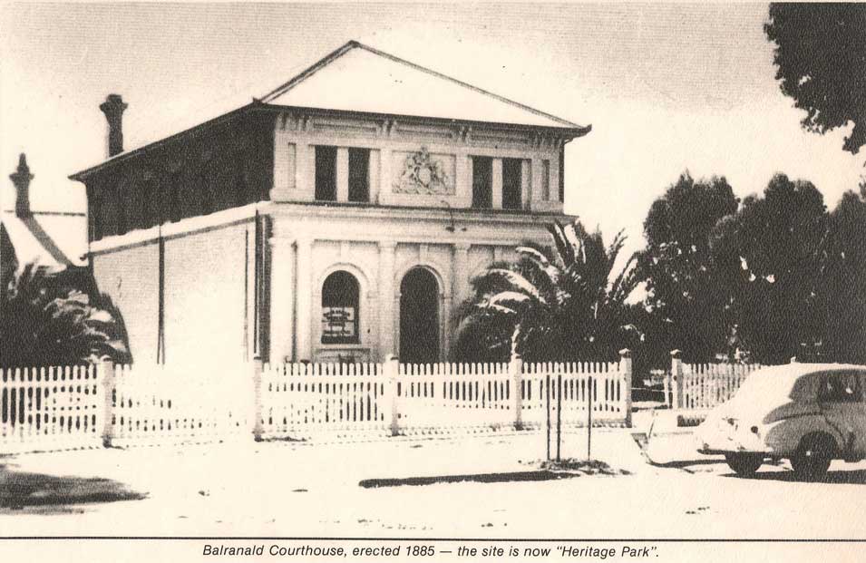 “Balranald courthouse, erected 1885 – the site is now ‘Heritage Park’.” Photo: courtesy Russell Bodinnar, Balranald