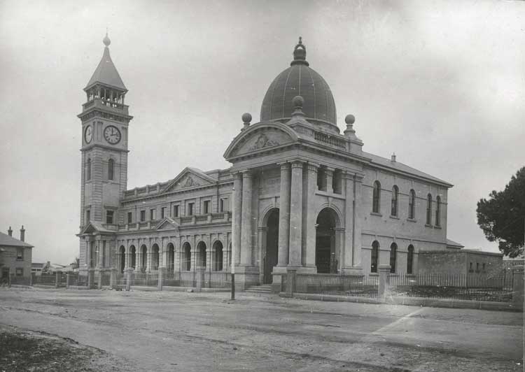 Balmain post office, left, and courthouse. Opened 20 Aug 1887. Photo ID: SRNSW 4346_a020_a020000122.jpg