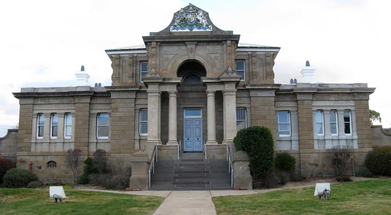 Cooma courthouse, designed by Colonial Architect, James Barnet, officially opened 20 Jul 1888. Photo: Peter de Waal