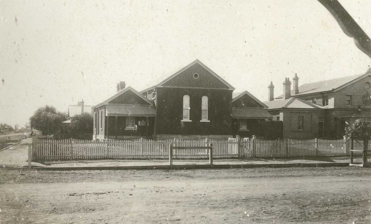 Narrabri old courthouse, built 1866. Photo ID: SRNSW 4346_a020_ a020000090.jpg Narrabri old courthouse, built 1866. Photo ID: SRNSW 4346_a020_ a020000090.jpg