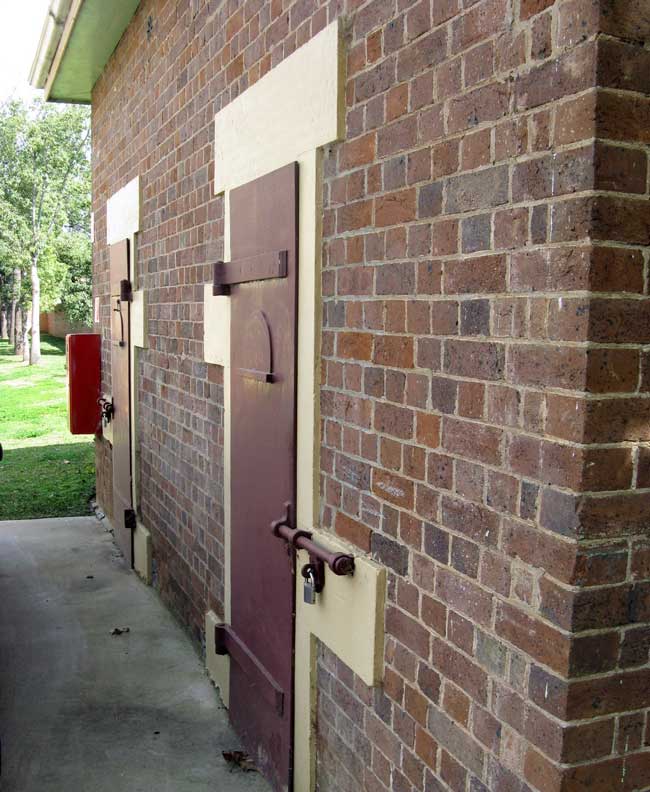 Dubbo courthouse holding cells. Photo: Peter de Waal