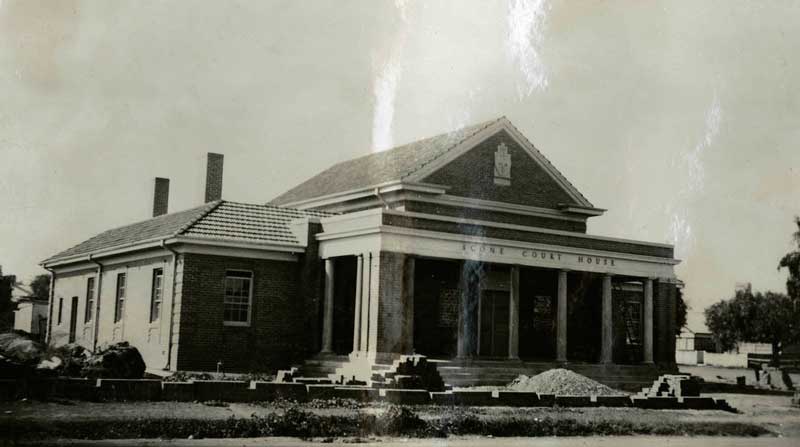 Scone courthouse, built 1938. Photo ID: SRNSW 4346 _a020_a020000290.jpg Scone courthouse, built 1938. Photo ID: SRNSW 4346 _a020_a020000290.jpg