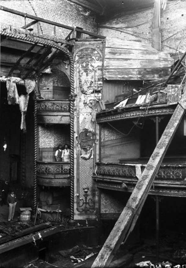 Theatre Royal (Castlereagh St) destroyed by fire during Mrs Bernard Beer’s season, 1892. Image: NSW State Library collection. Reproduction: Peter de Waal