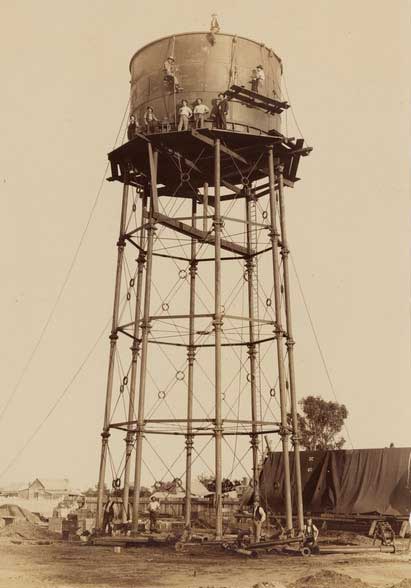 Moree town tank water supply, 1910. Image: NSW State Library collection. Reproduction: Peter de Waal
