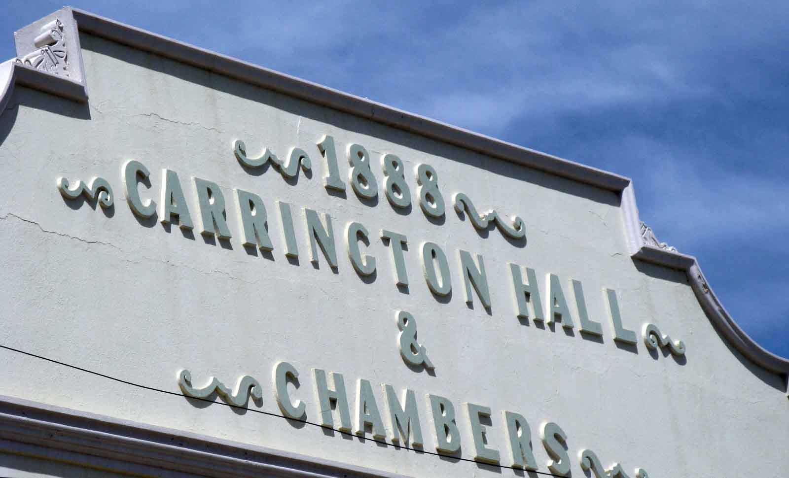 Facade detail, Carrington Hall & Chambers, Broken Hill. Photo: Peter de Waal