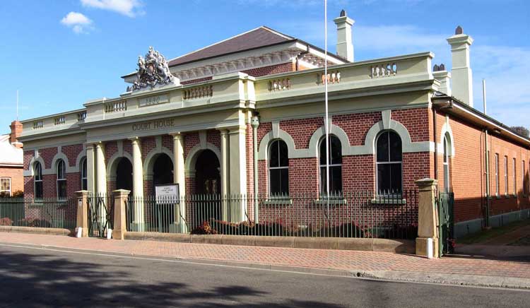 Forbes courthouse, built 1880. Photo: Peter Bonsall-Boone Forbes courthouse, built 1880. Photo: Peter Bonsall-Boone
