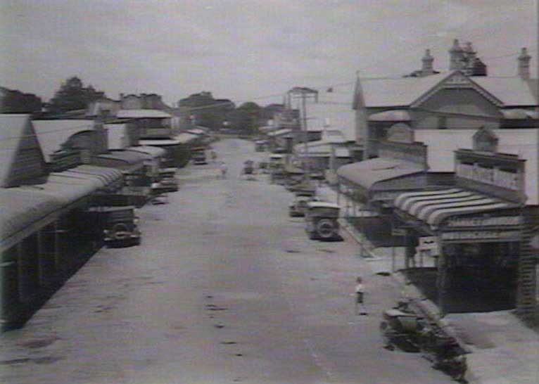 River Street, Maclean, Jan 1926. Image: NSW State Library collection. Reproduction: Peter de Waal
