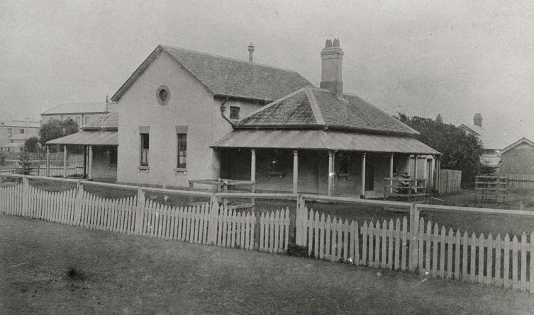 Port Macquarie courthouse, built 1869. Photo ID: SRNSW 4346_a020 _a020000106.jpg Port Macquarie courthouse, built 1869. Photo ID: SRNSW 4346_a020 _a020000106.jpg