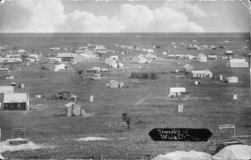 White Cliffs, NSW, view from Lower Turleys Hill, c. 1906. Image: NSW State Library. Reproduction: Peter de Waal