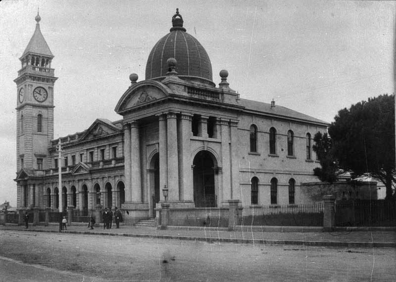 Balmain post office, left, and Balmain courthouse, c. 1888. Image: NSW State Library. Reproduction: Peter de Waal Balmain post office, left, and Balmain courthouse, c. 1888. Image: NSW State Library. Reproduction: Peter de Waal