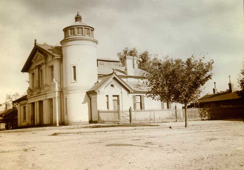 Wangaratta courthouse, 1912. Image: Victorian State Library collection. Reproduction: Peter de Waal