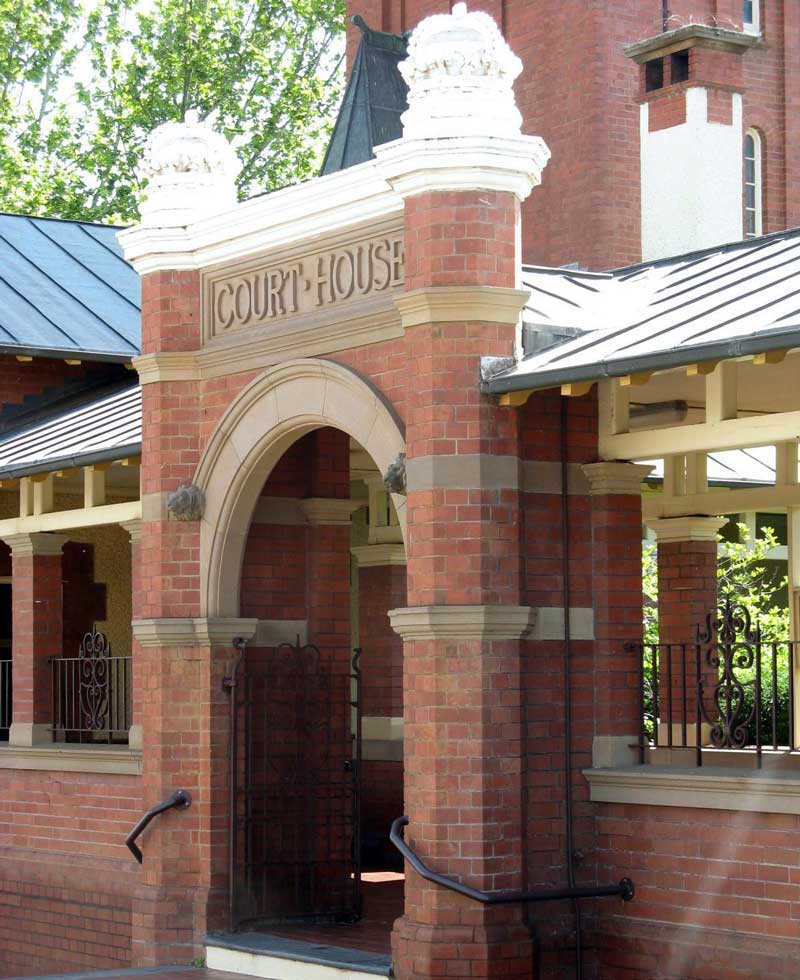 Wagga Wagga courthouse side entrance. Photo: Peter de Waal