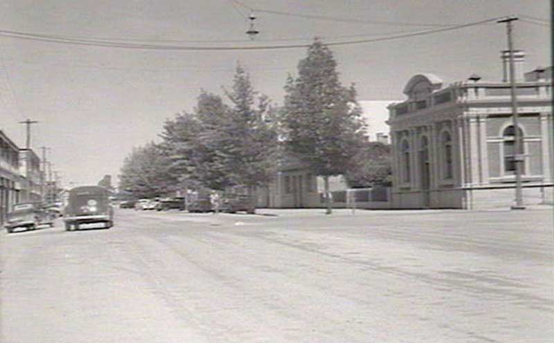 Gunnedah – Bank of NSW on right, Nov 1945. Image: NSW State Library collection. Reproduction: Peter de Waal