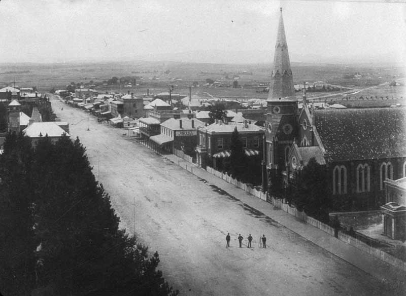 William Street, Bathurst, c. 1888. Image: NSW State Library collection. Reproduction: Peter de Waal William Street, Bathurst, c. 1888. Image: NSW State Library collection. Reproduction: Peter de Waal