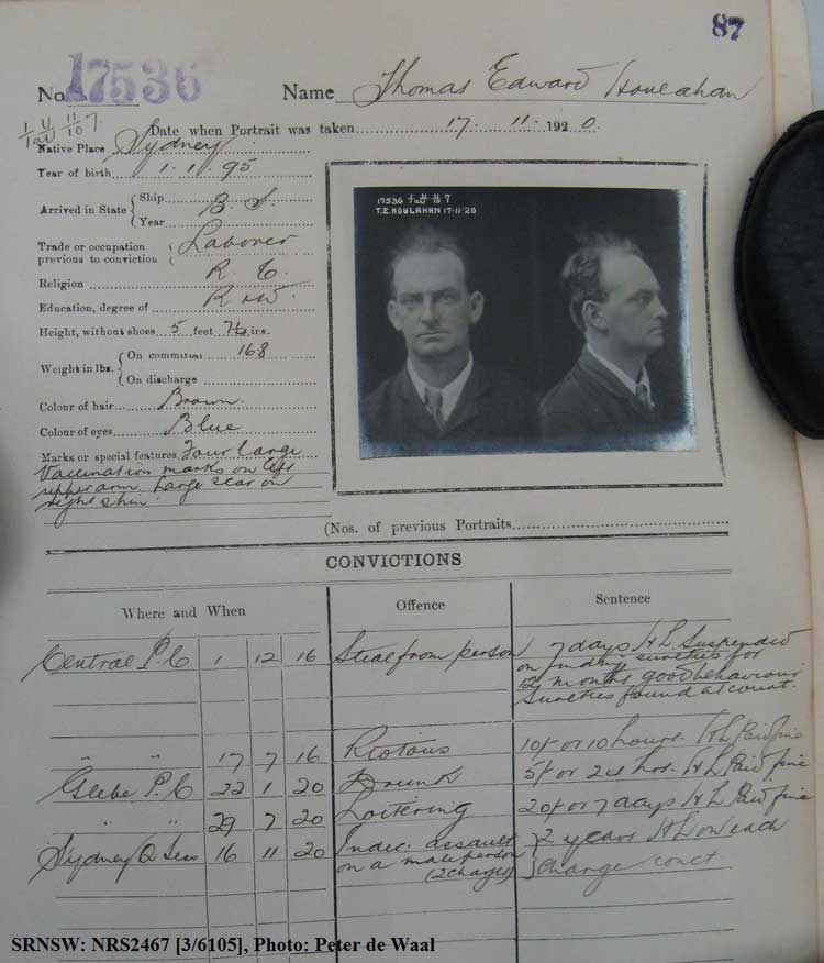 SRNSW: NRS2467, [3/6105], State Penitentiary photographic description book, 9 Oct 1920-14 May 1921, No. 17536, p. 87.