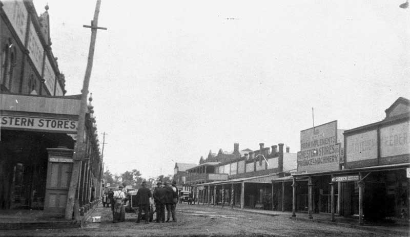 Main Street, Gilgandra, NSW, n.d. Image: NSW State Library collection. Reproduction: Peter de Waal