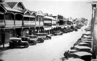 Murwillumbah Street, Murwillumbah, c. 1930. Image: Tweed Regional Museum. Reproduction: Peter de Waal