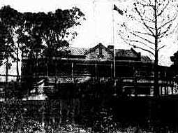 Hunter College, Mayfield. Image: Truth, (Syd, NSW), Sun 27 Dec 1925, p. 11. Reproduction: Peter de Waal