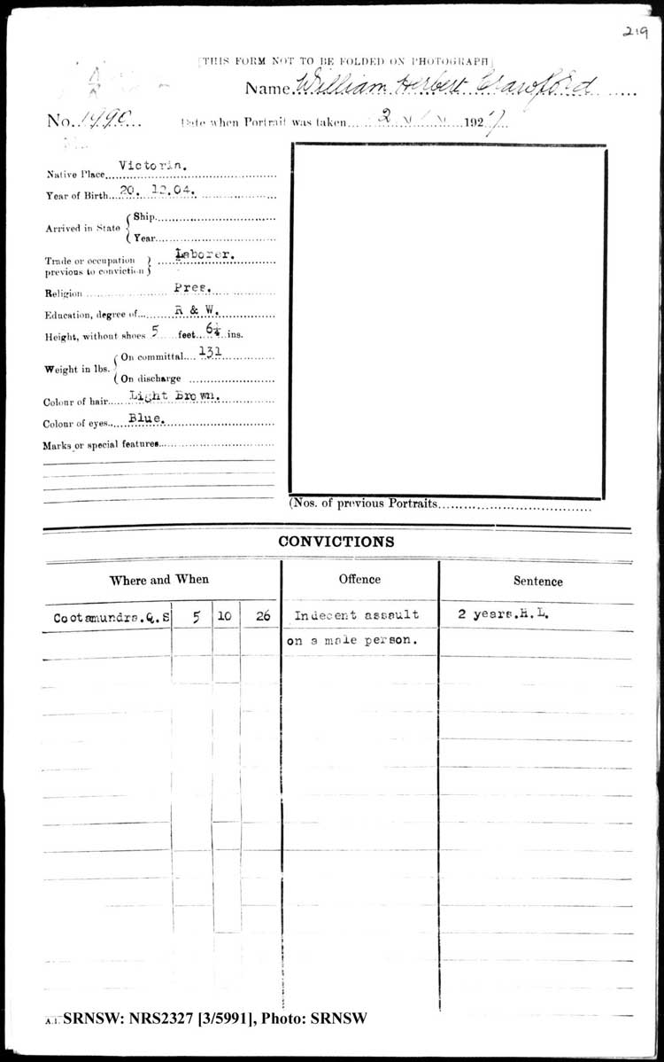 SRNSW: NRS2327, [3/5991], Maitland Gaol photographic description book, 1875-1930, No. 1990, p. 219, R5132.