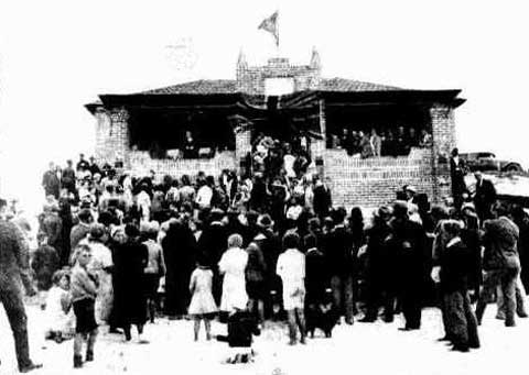 Opening of the Long Bay Life-Savers’ club-house. Image: Sydney Mail, (NSW), Wed 29 Mar 1933, p. 30. Reproduction: Peter de Waal