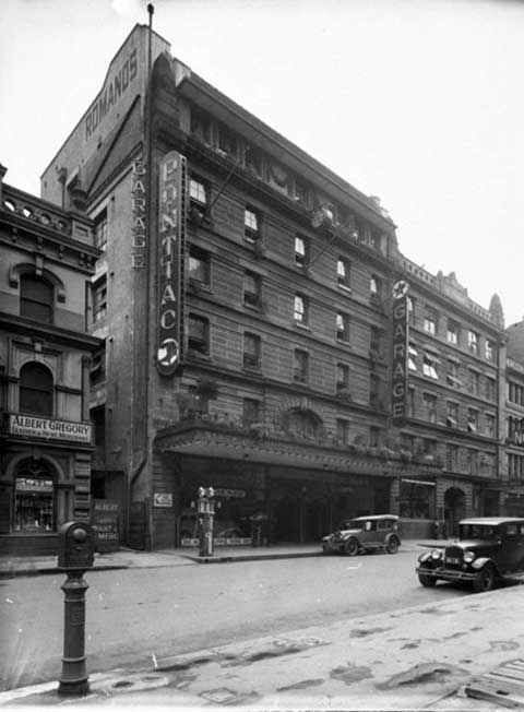 Pontiac & Stack, Co., Albert Gregory, Nock & Kirby; 105-108 York Street, Sydney, 1936-41. Image: NSW State Library collection. Reproduction: Peter de Waal