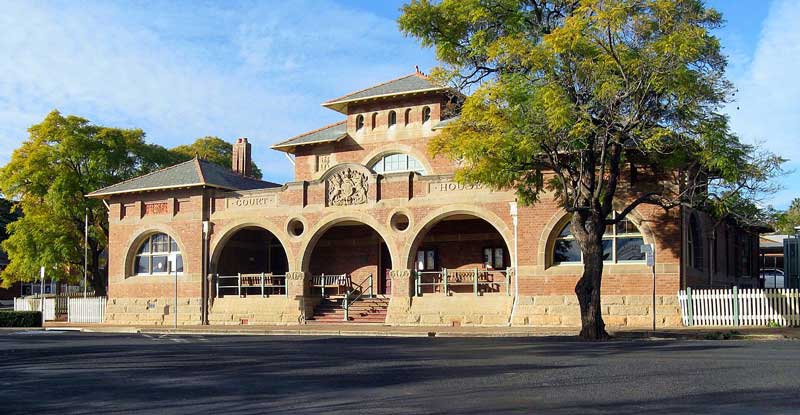Parkes courthouse, built 1895. Photo: Peter Bonsall-Boone
