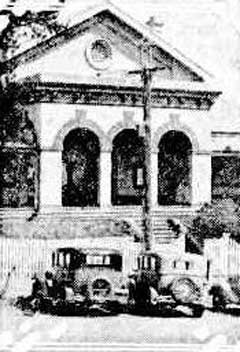 Lismore courthouse. Image: Truth, (Brisbane, Qld), Sun 30 Aug 1936, p. 15. Reproduction: Peter de Waal