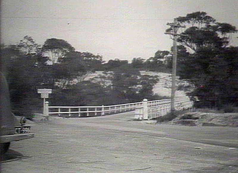 De Burghs Bridge, Lane Cove National Park, Sep 1938. Image: NSW State Library collection. Reproduction: Peter de Waal