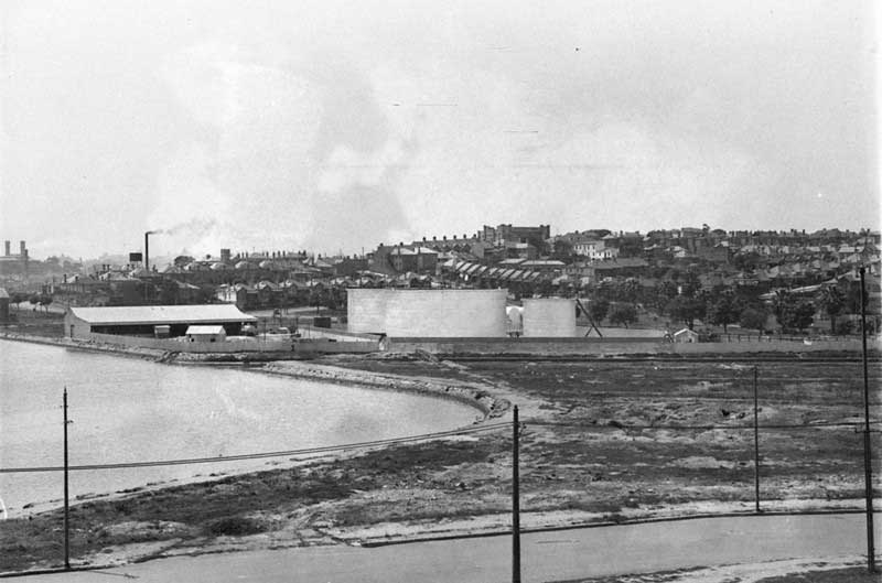 View of Purr Pull oil storage depot, Blackwattle Bay, Glebe, c. 1930. Image: NSW State Library collection. Reproduction: Peter de Waal